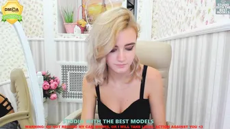 alexis_coy chaturbate busty mare is hammering her anus