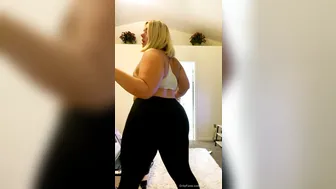 mysticbeing manyvids onlyfans hot bitches jerking off cunt