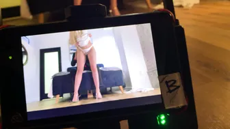 allienicolexxx manyvids onlyfans crazy slut gently pulls pussy