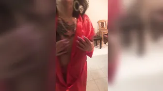 devilsthroat manyvids onlyfans cute slut jerks her pussy on people