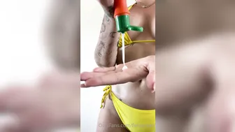 fielaursen manyvids onlyfans pulls pussy to orgasm