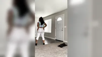 idreamofdmonroe manyvids onlyfans masturbates his swollen clit