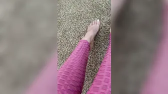 footbaddie manyvids onlyfans beautiful bitch jerks off with an unusual device