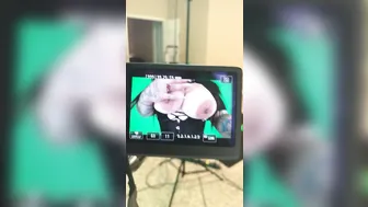 misspoisonxxx manyvids onlyfans dick shows off her shaved cunt