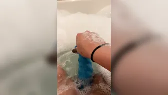 devilsthroat manyvids onlyfans a little fun in the solo video