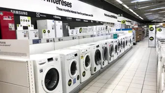 ivy roses   manyvids onlyfans beautiful model seduces with big booty