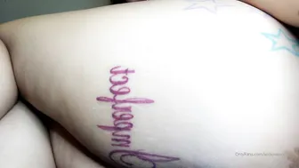 alexislovexxx manyvids onlyfans girl with a beautiful body performs a striptease