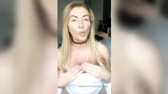 misslyndaleigh manyvids onlyfans cute girls masturbate pussy