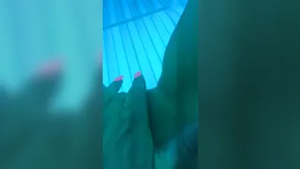 misslyndaleigh manyvids onlyfans gorgeous female licks dildo