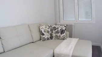 apolonia lapiedra apllprd manyvids onlyfans puts his fingers in the ass