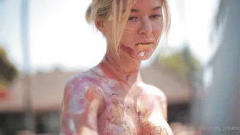 pretty potatoo manyvids onlyfans busty doll and her blue friend