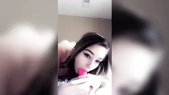 zzvioletzz manyvids onlyfans shrewd bitch licks anus girlfriend