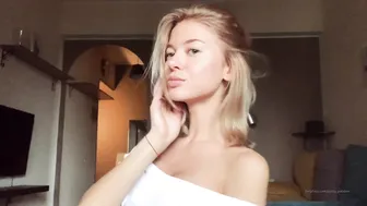 pretty potatoo manyvids onlyfans cute milf fucks shaved cunt