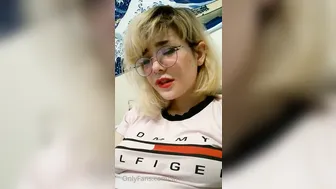 veronika strawberry aka strwbrrymlk  manyvids onlyfans Lesbian