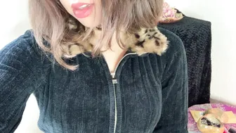 princess violette aka @violette manyvids onlyfans big breasted dance dances naked