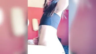 lilliannee manyvids onlyfans fat woman punishes clit