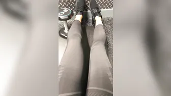 blondierose manyvids onlyfans sexy mare caresses her nipples