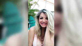 vickyvette manyvids onlyfans chick eagerly absorbs dildo