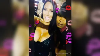 sybilstallone manyvids onlyfans adorable bitch twirls elastic booty