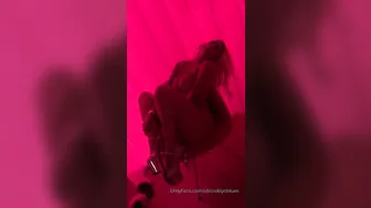 xbrooklynbluex manyvids onlyfans elegant whore massages juicy vagina