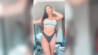 xalicegoodwinx manyvids onlyfans clockwork whore squeezes cap