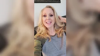 therealjuliaann manyvids onlyfans two sluts in stockings
