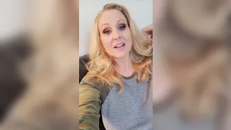 therealjuliaann manyvids onlyfans two sluts in stockings