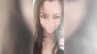 mariemaymoore manyvids onlyfans exquisite young lady caresses shaved holes