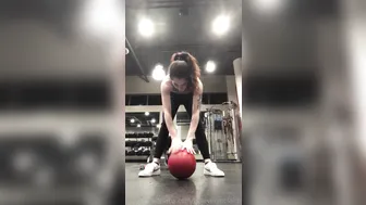 luvevelynclaire manyvids onlyfans gorgeous slut in oil