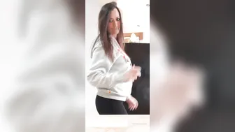 mariemaymoore manyvids onlyfans exquisite slut shows juicy ass