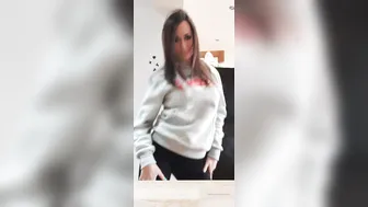 mariemaymoore manyvids onlyfans exquisite slut shows juicy ass