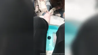 luvevelynclaire manyvids onlyfans cute slut handjob pussy