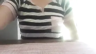 happycougar manyvids onlyfans crazy chick caresses sex lips