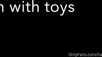 happycougar manyvids onlyfans sexy mare caresses hairy cunt