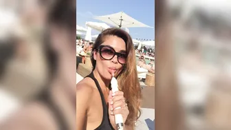 charmanestar manyvids onlyfans gorgeous busty pussy masturbates