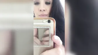 chanelpreston manyvids onlyfans busty bitch jerks pussy with phallus