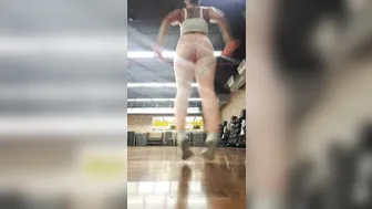 candicedare manyvids onlyfans shakes while husband is not at home