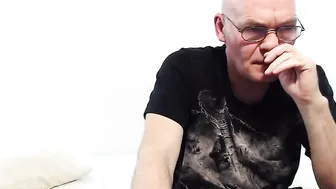 deguaz showed juicy buns