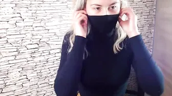 white_fairy Young sluts get naked and jerk off