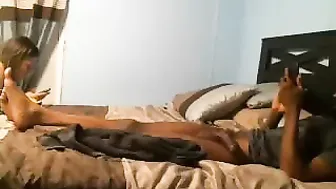 rarilover Sexy hottie gently pulls pussy