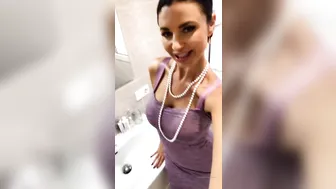 aniakinski manyvids onlyfans front seat thinks