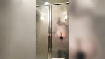 lunalavey manyvids onlyfans gorgeous blonde seduces with big tits