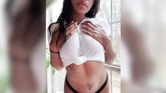 kayyybear manyvids onlyfans hot prostitute masturbating pussy with her hand