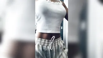 mermaids manyvids onlyfans larva