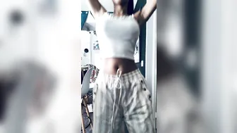 mermaids manyvids onlyfans larva