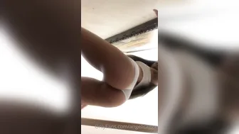 manyvids onlyfans gorgeous babe furiously fucks pussy