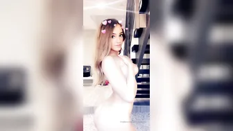 kenziemadisonxo manyvids onlyfans cool slut on the chair