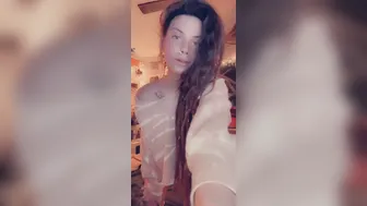 indicaflower manyvids onlyfans passionate chick shines pussy