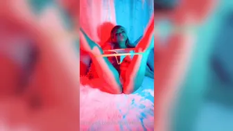 livingwithaplaymate manyvids onlyfans busty jerk off