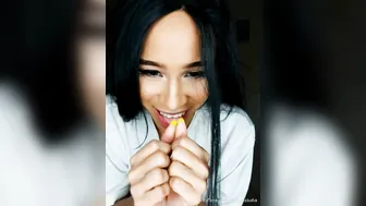 flaquitabella manyvids onlyfans involving masturbation